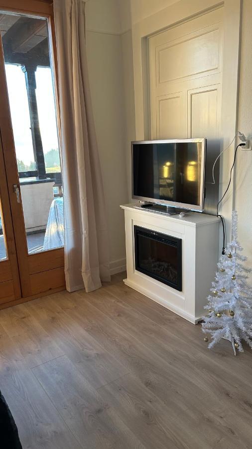 Appartement Lumineux Au Centre Du Village 레셍 외부 사진